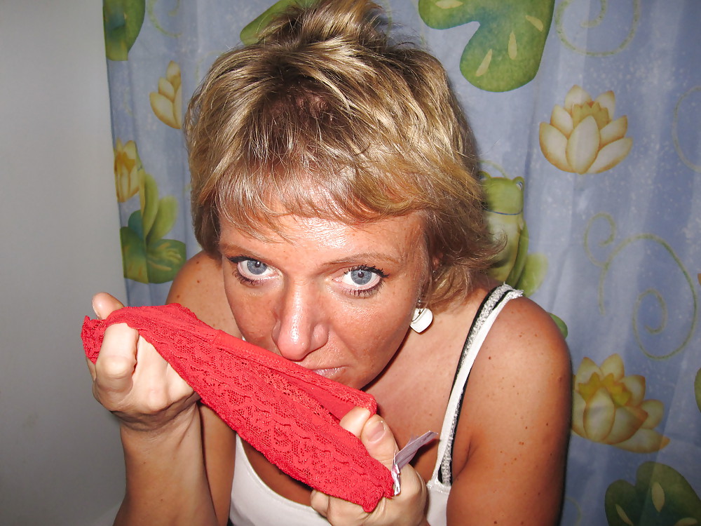 Panty Face MILF adult photos