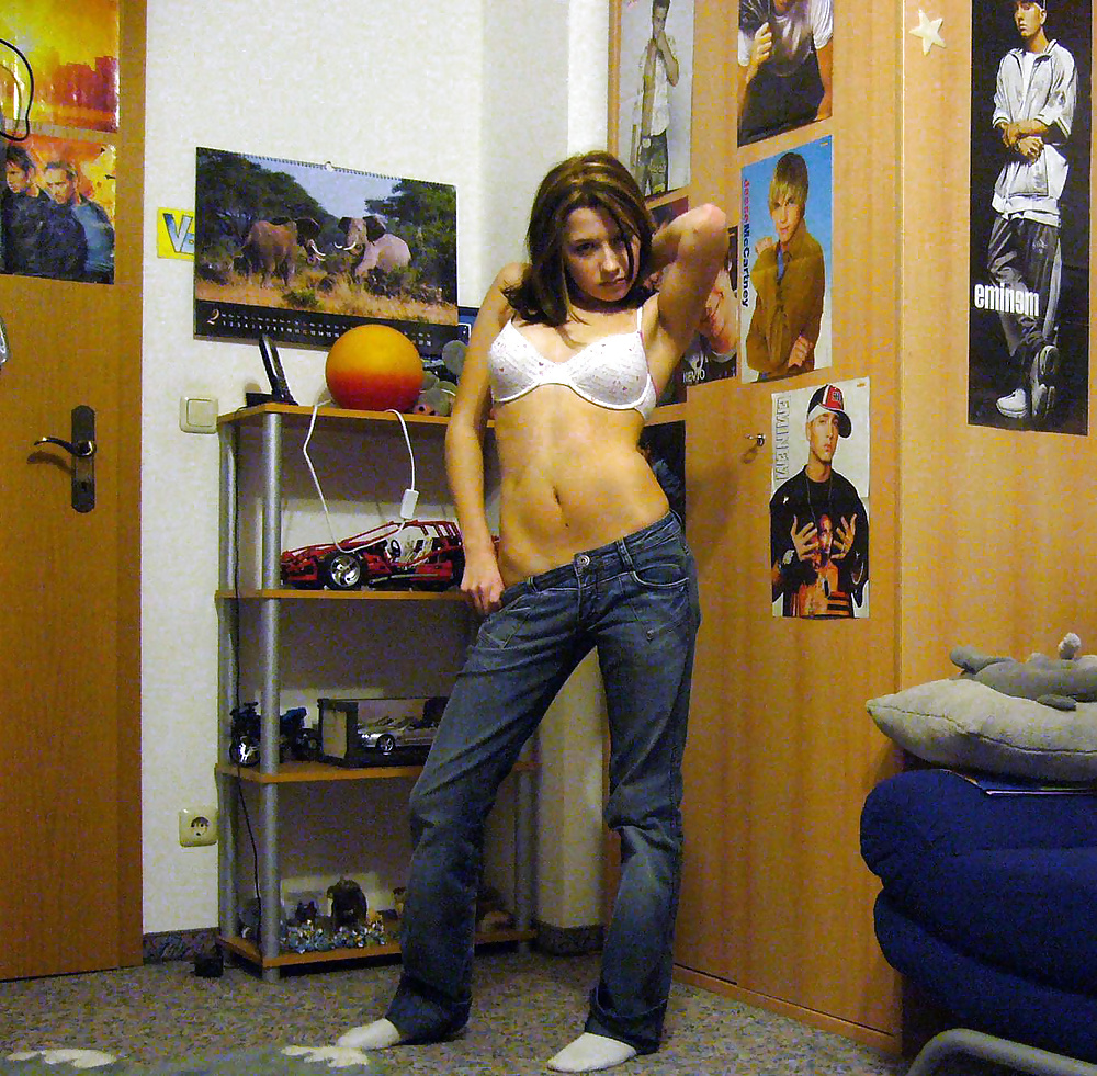 19 yrs old 2 adult photos