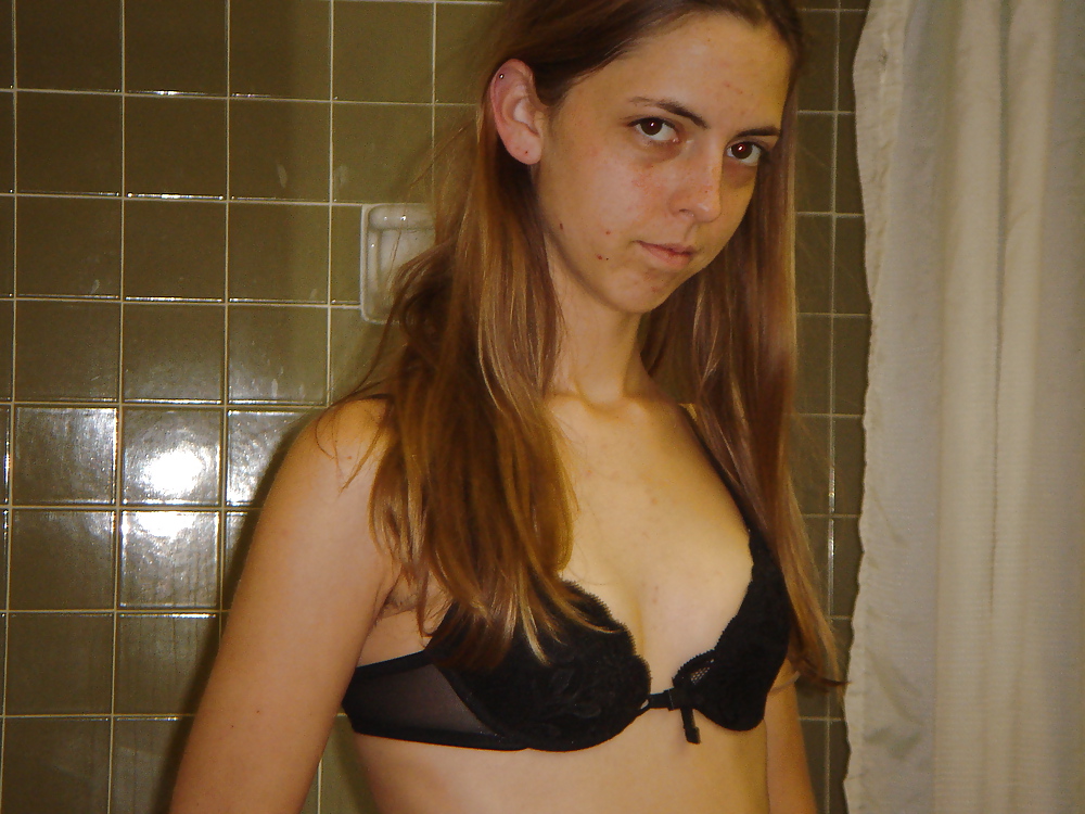 Young Whora 9 adult photos