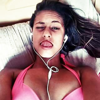 Arab Bitch adult photos