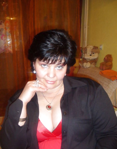 who like mother? 3 adult photos