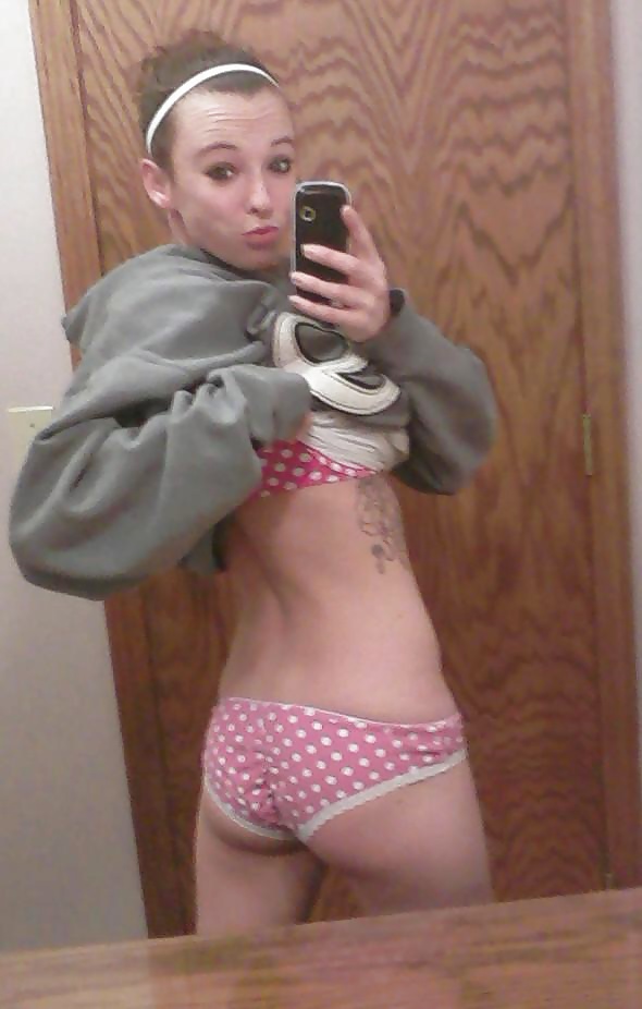 Amateur Babes adult photos