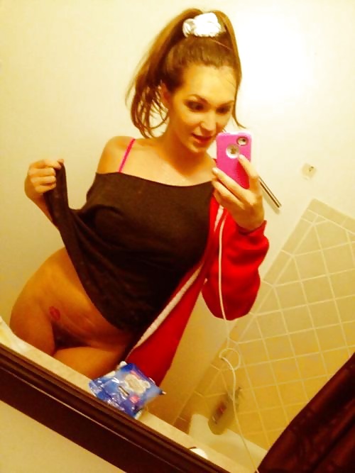 Extra selfies and extra bushies adult photos