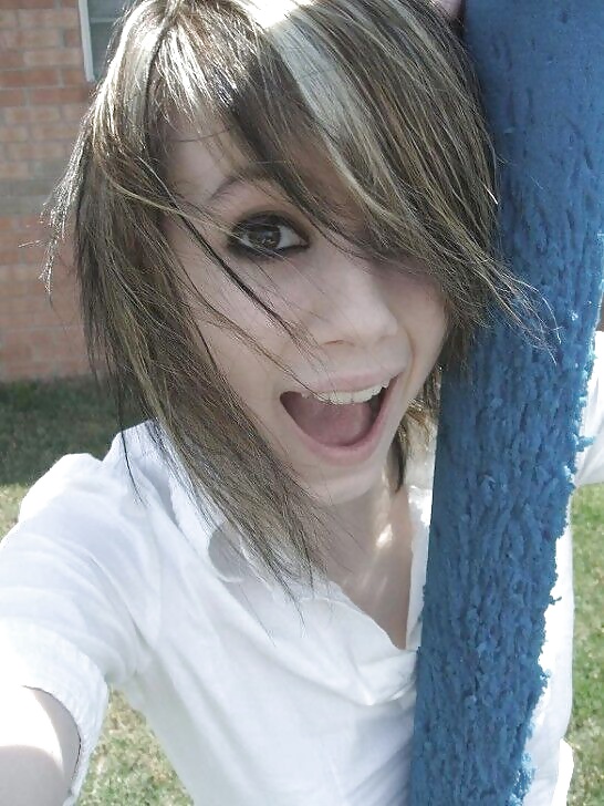 Carly 19 Years adult photos