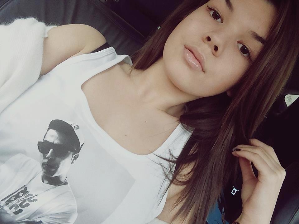 TOO YOUNG FOR THOSE TITS adult photos