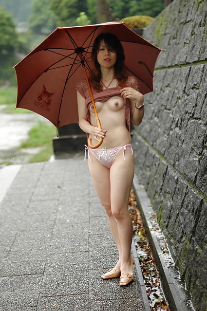 Japanese amateur outdoor 484 adult photos