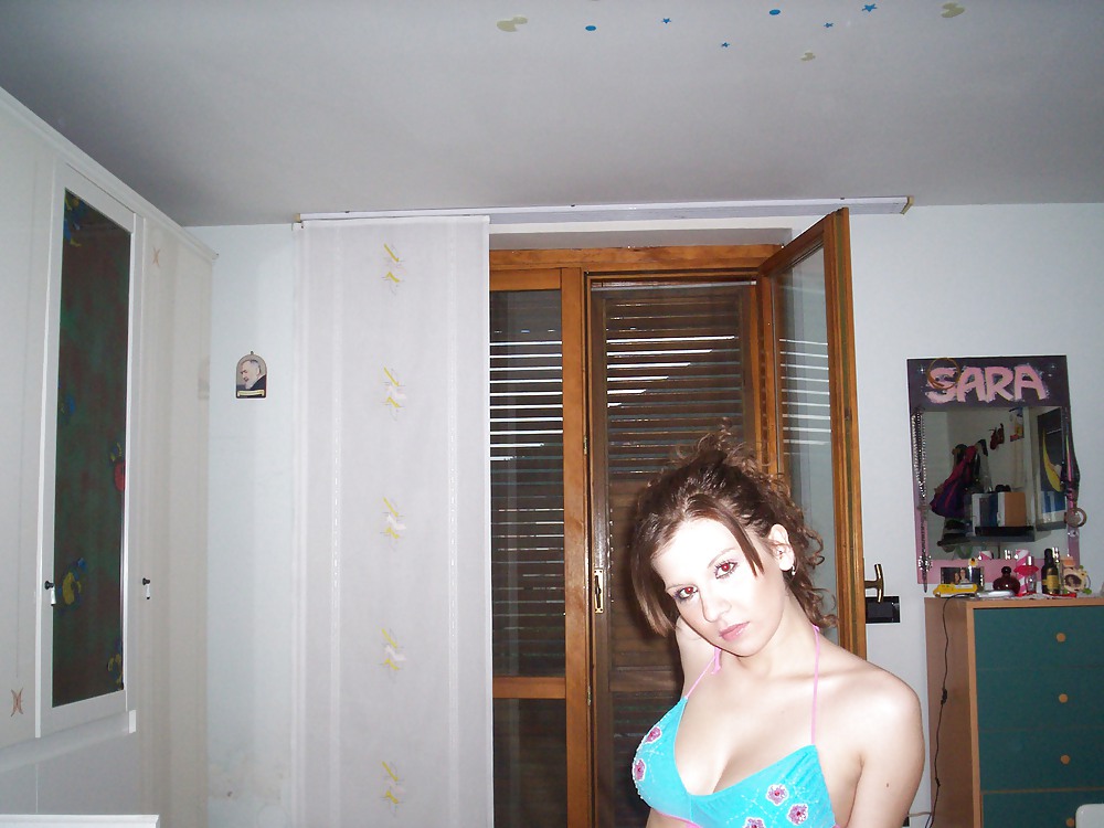 Teen Cute Sara adult photos