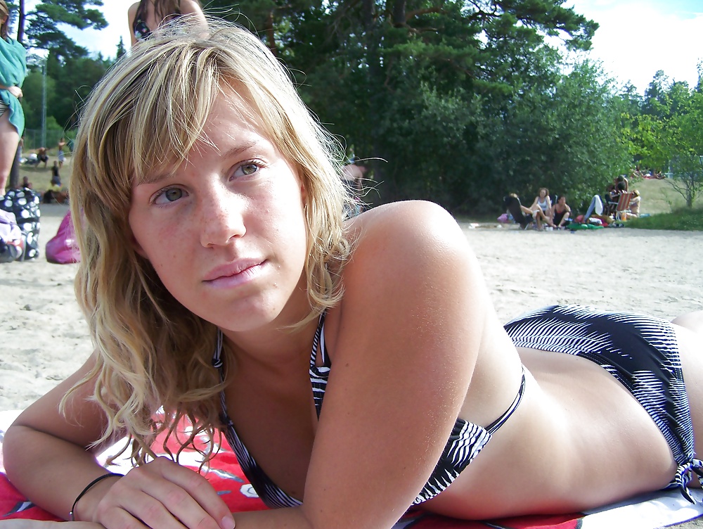 Swedish Teen Naked - Amateur Gallery - amateurbank.net adult photos