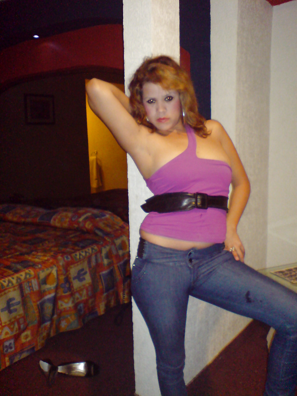 EUNICE SARAHI DE MEZCLILLA  EN EL MOTEL DEL NORTE adult photos