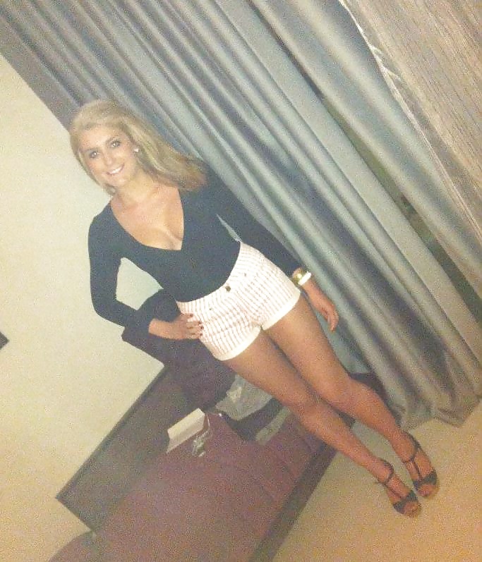 UK girls Loco Part 2 adult photos