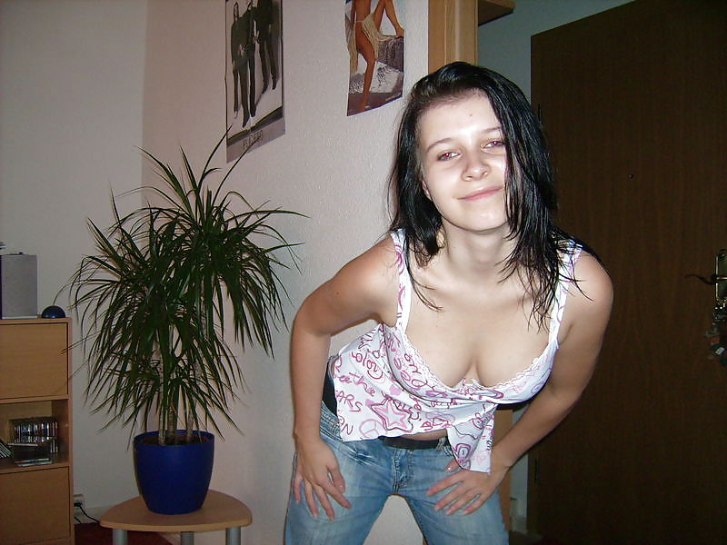 Sexy Brunette adult photos