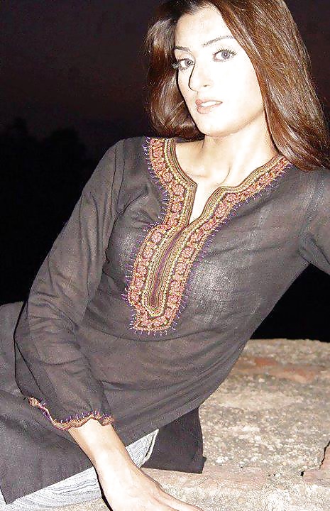 INDIAN GIRLS adult photos