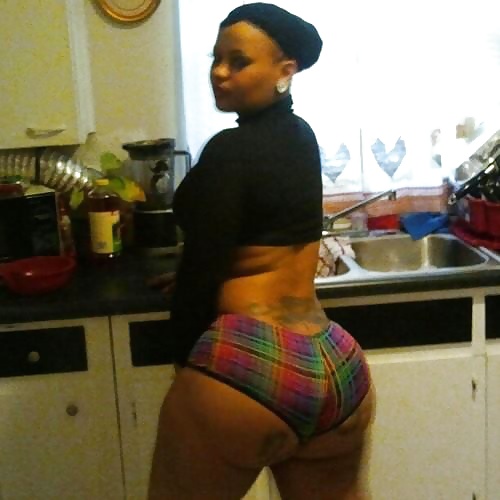 ITS JUST SUMTHIN ABOUT ASS IN THE KITCHEN VOL.23 adult photos