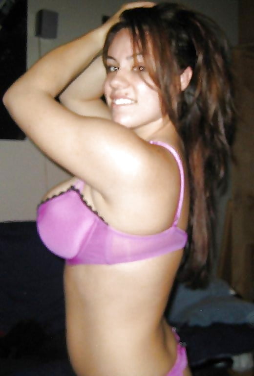 Busty Amateur - Michelle adult photos