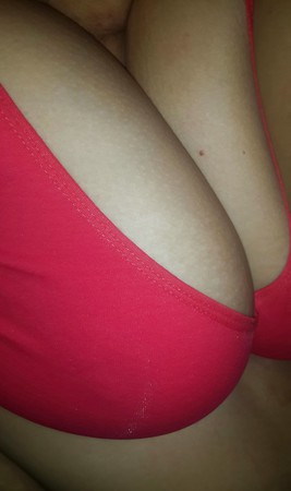 My Clevage In Red Bra