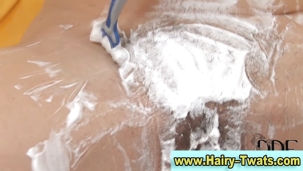 shaving pussy adult photos
