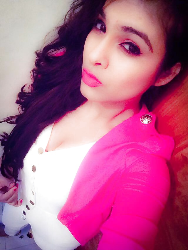 INDIAN BABEs adult photos