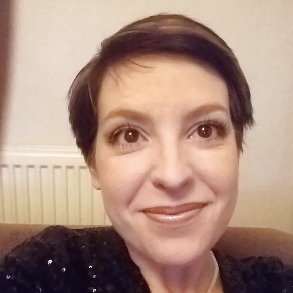 Facebook short haired hotties P3 adult photos