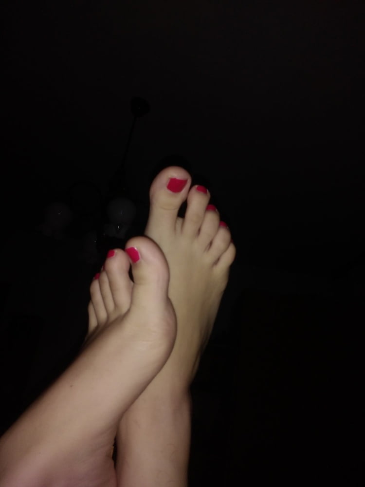 My wife's feet - 10 Photos 