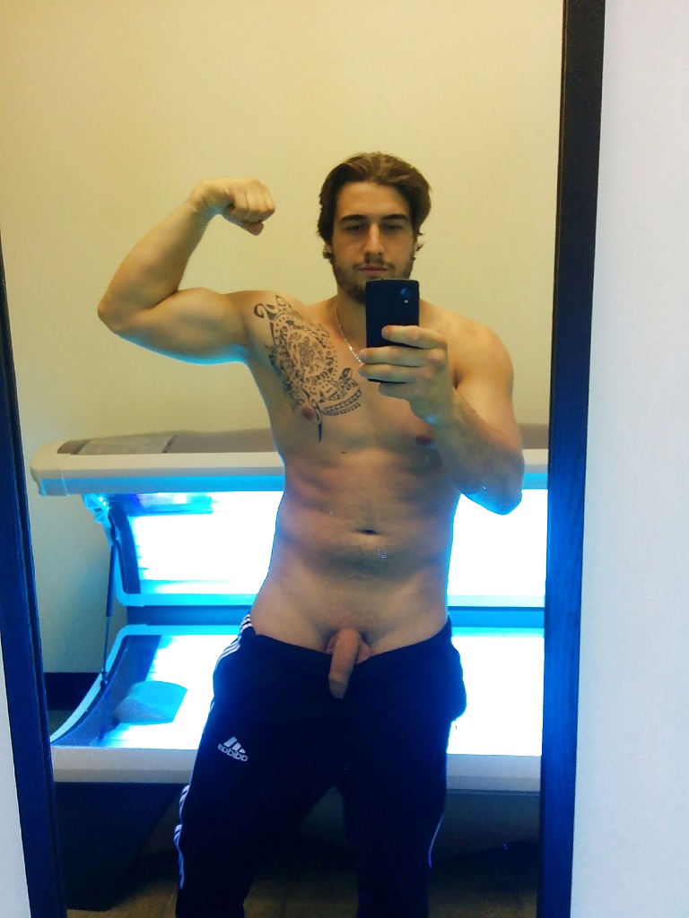 Photobucket Finds 22 adult photos