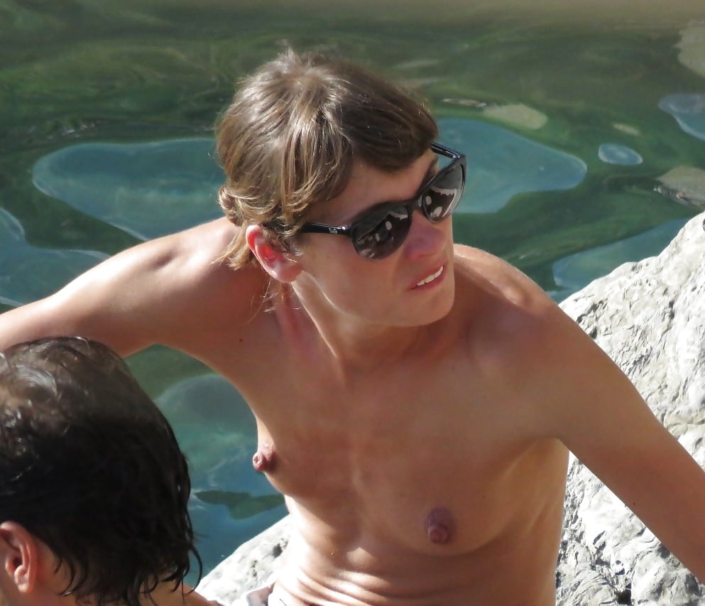 voyeur adult photos