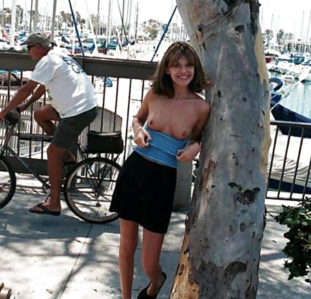 TEENS OUTDOORS AND IN PUBLIC I adult photos