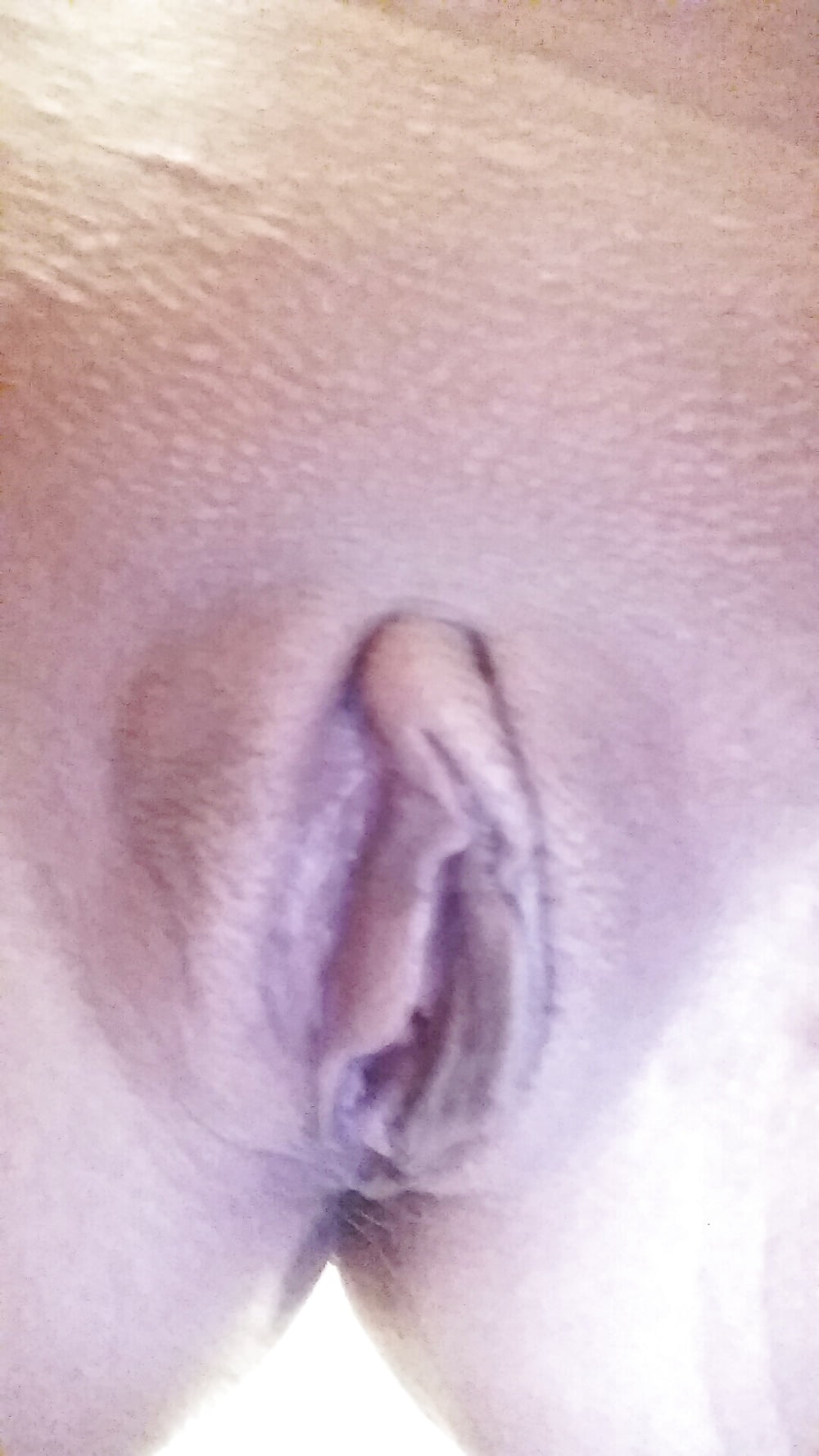 Sexy Slut Leslie Vancamp adult photos