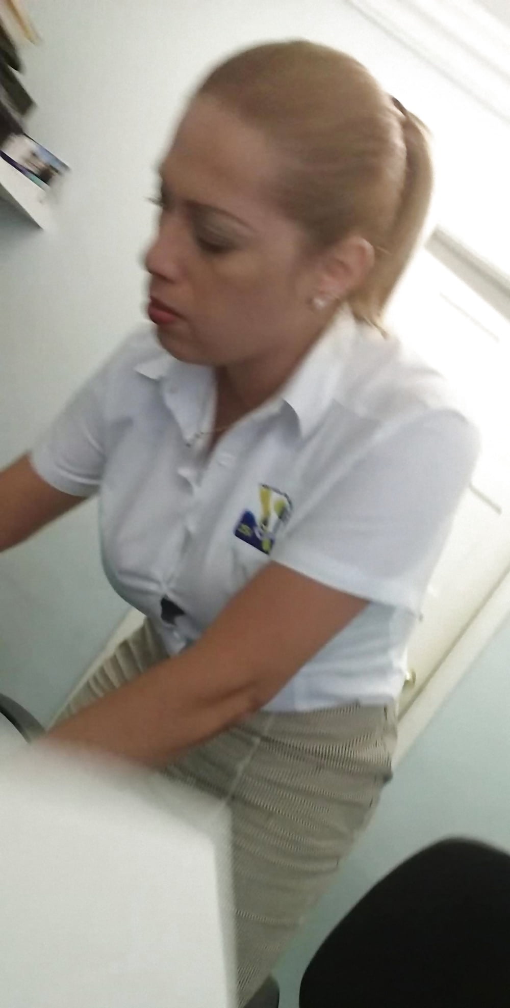 Secretaria adult photos