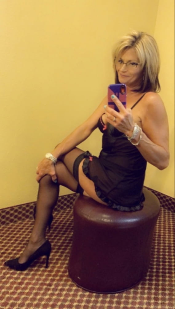 My Collection of Selfies - Milfs 4 - 54 Photos 