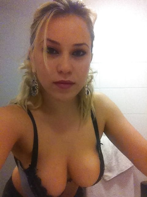 Salomeforyou1 Escort Slut adult photos