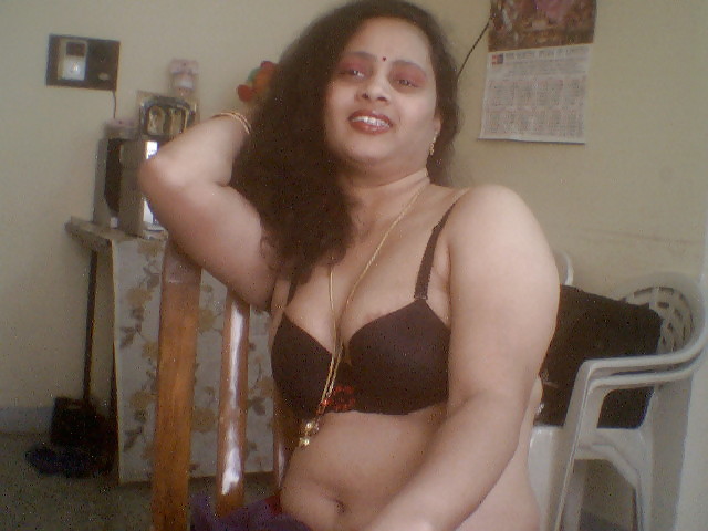 AMATEUR INDIAN DESI III adult photos