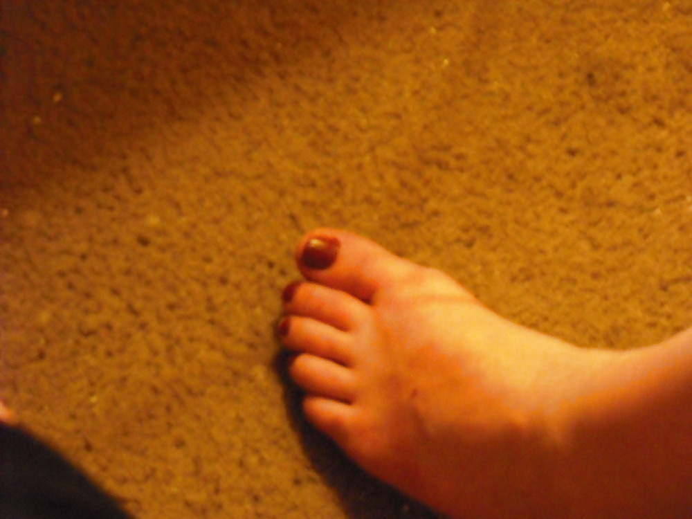 More Pretty Feet adult photos