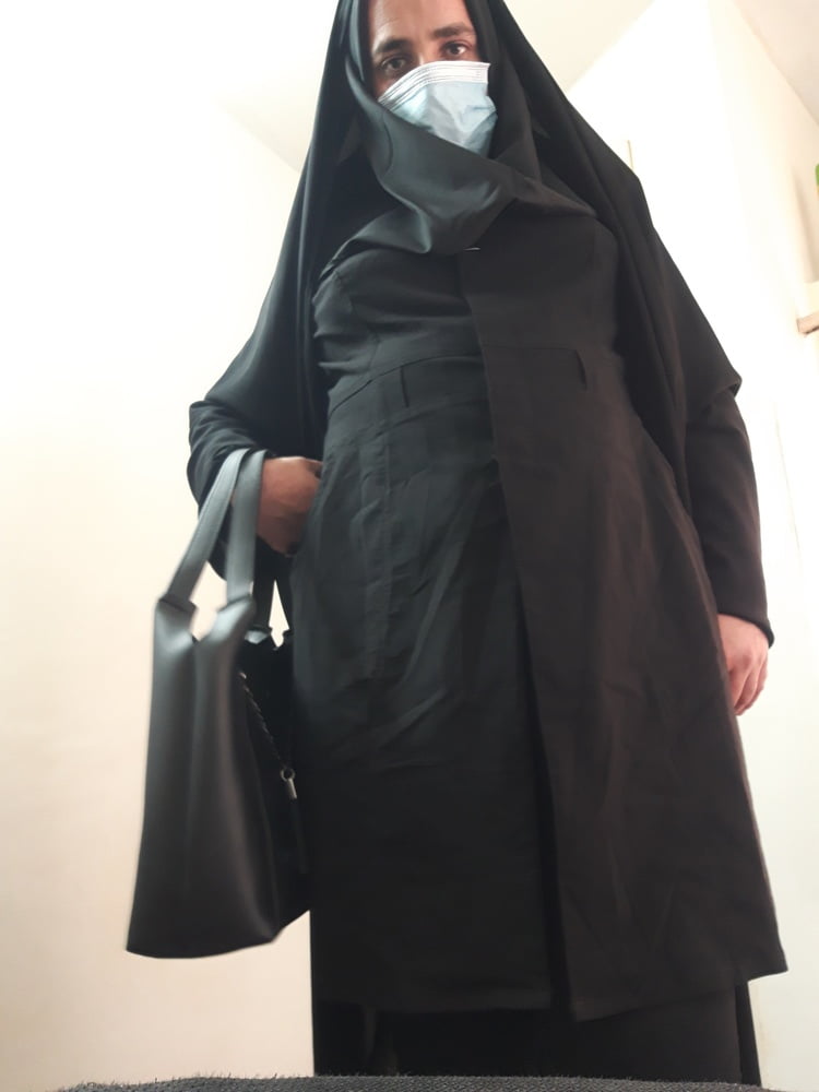 Tgir in hijab - 4 Photos 