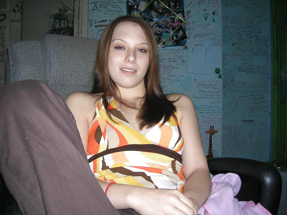 Aimee from Virginia adult photos