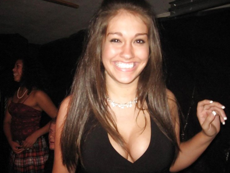 Hot Busty Amateurs Photo Gallery #3 adult photos