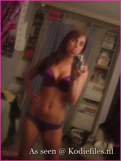hot teen strips in mirror adult photos