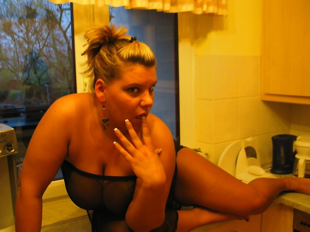 SmutDates.com Username 'FaraFunDDs' adult photos