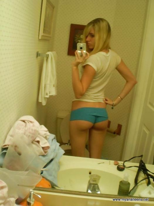 the girls and the mirror 12 adult photos