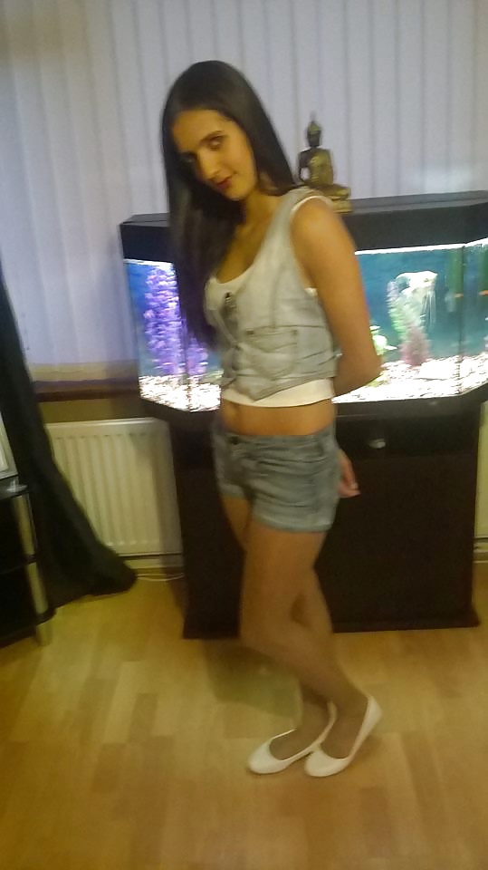 British Indian Chav girl Part 3 LEAVE COMMENTS adult photos