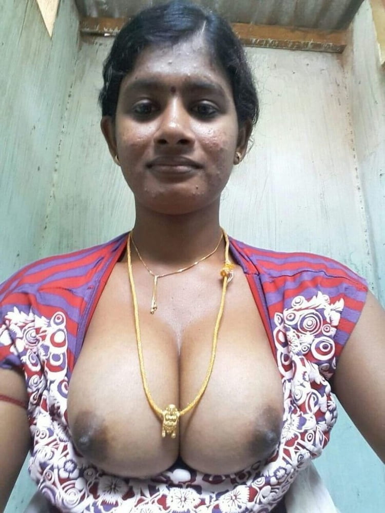 Tamil Aunty Boobs Pic.