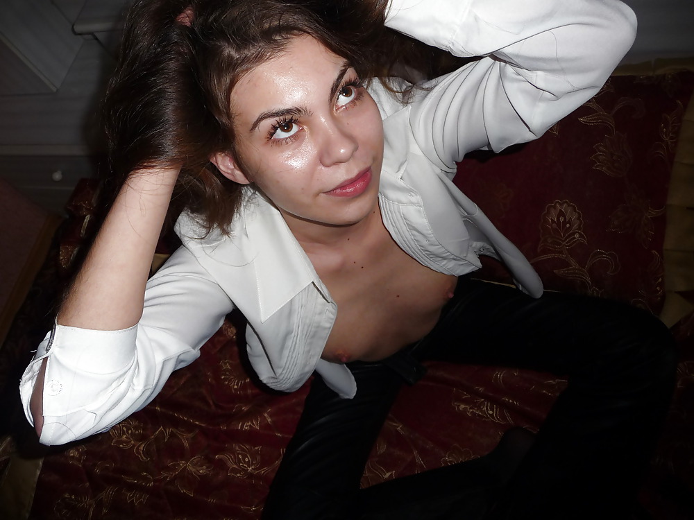 Russian girl Katya. The beginning adult photos