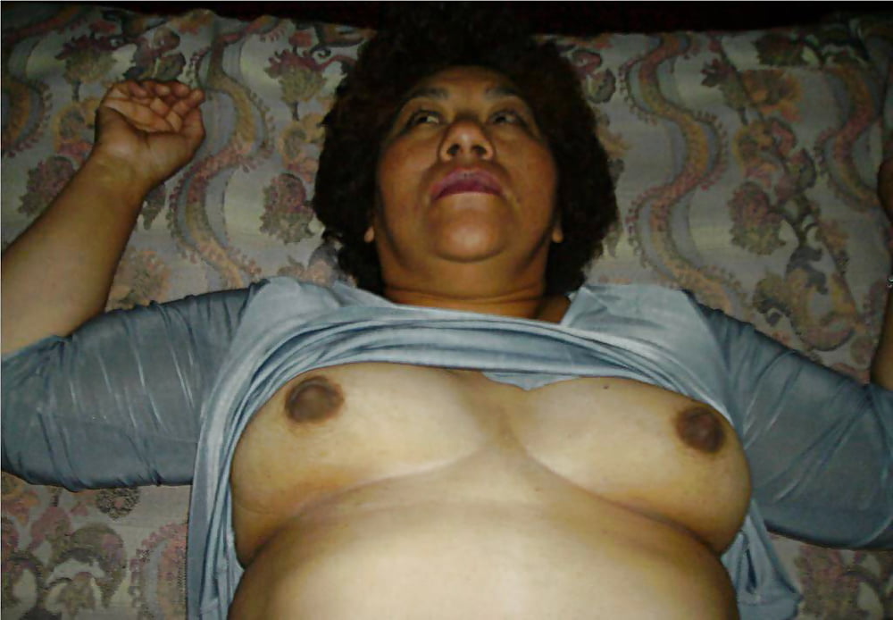 Latinas Mature adult photos