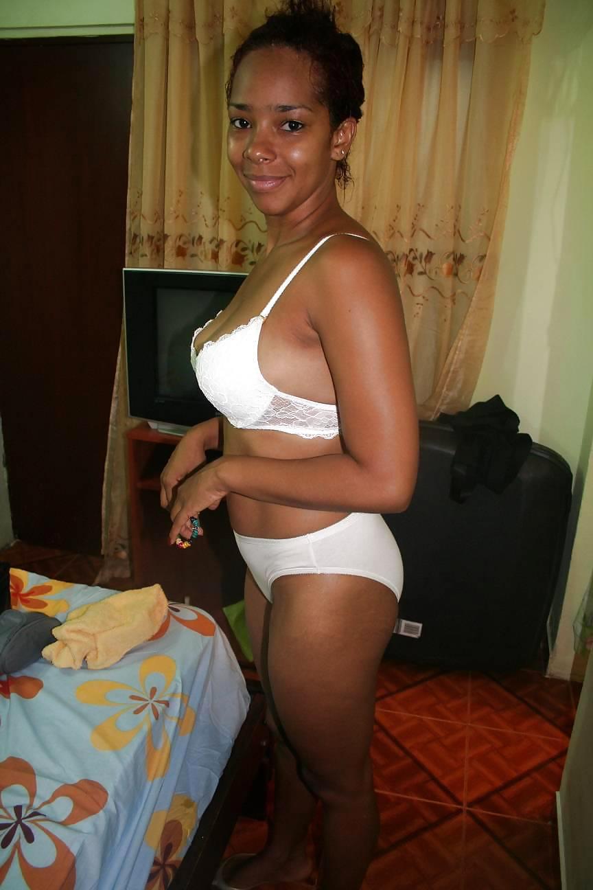 EBONY GIRL VIVIANA adult photos