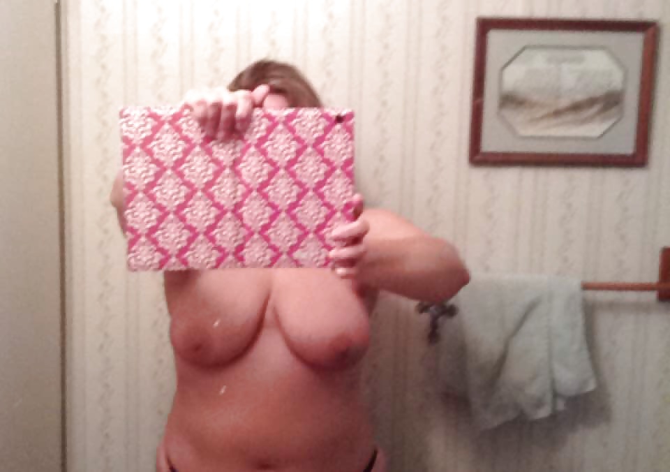 Karen 51yr MILF adult photos