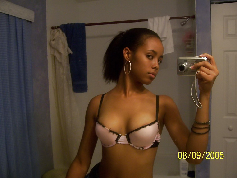 Sweet Ebony Teen adult photos