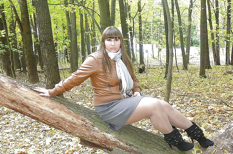 Russians Mature with sexy legs! Amateur mix! adult photos