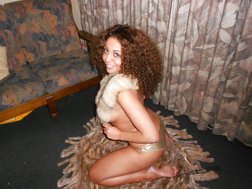 Curly Bitch adult photos