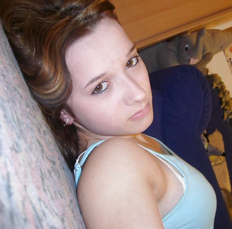 BECCA 18 yo Stolen AmateurTeen adult photos