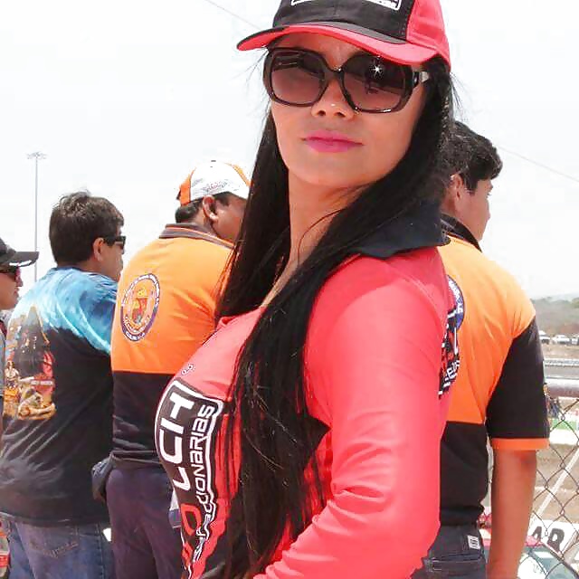 Adriana Utrilla 2 adult photos