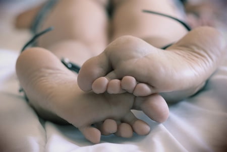 pied et chaussure a ma femme fetish feet and shoes foot wife         